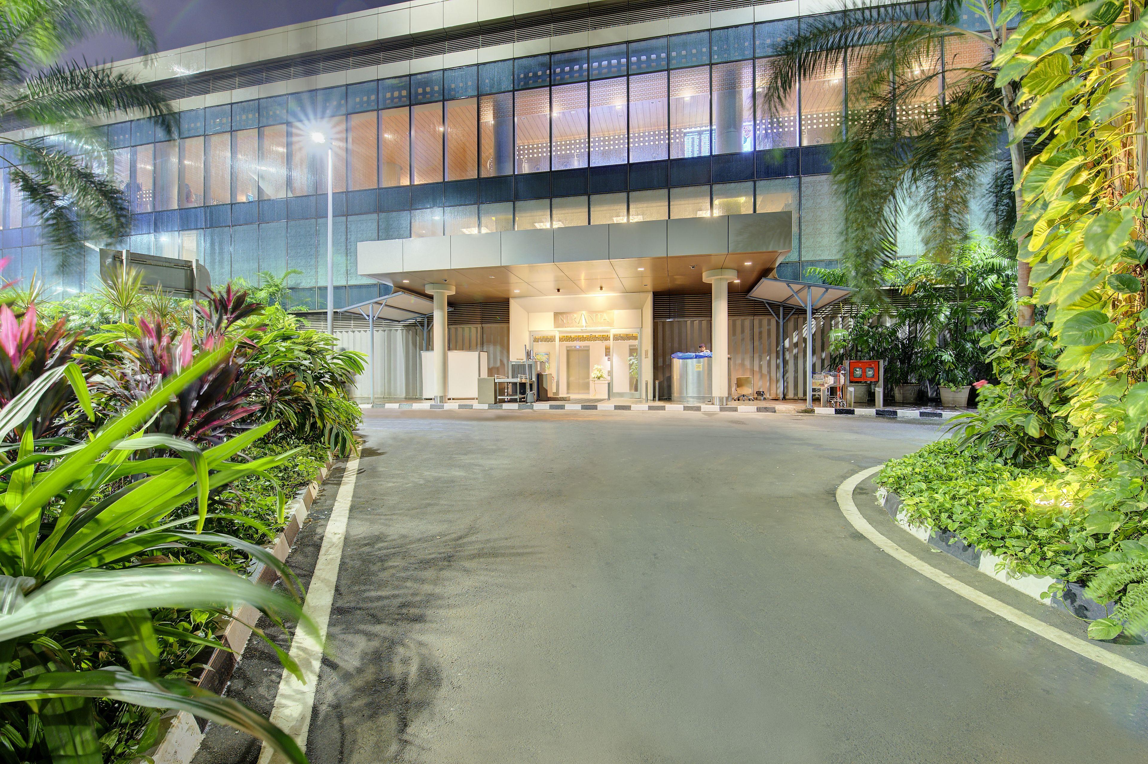 Niranta Transit Hotel Mumbai Airport - At Arrivals — Zdjęcia 3